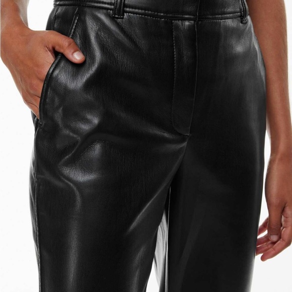 Aritzia Babaton Command Cropped Pants - Picture 3 of 9